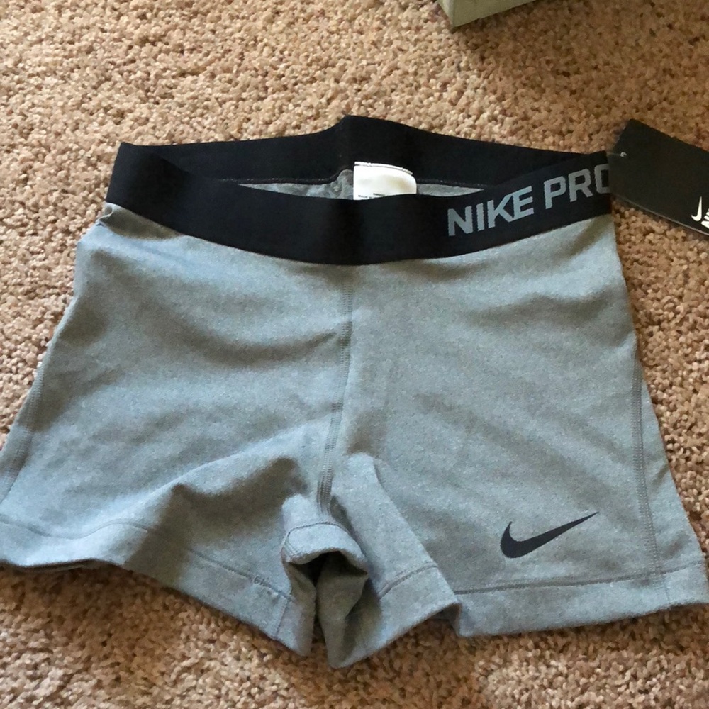 Nike pro